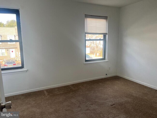 Photo - 325 Barley Dr