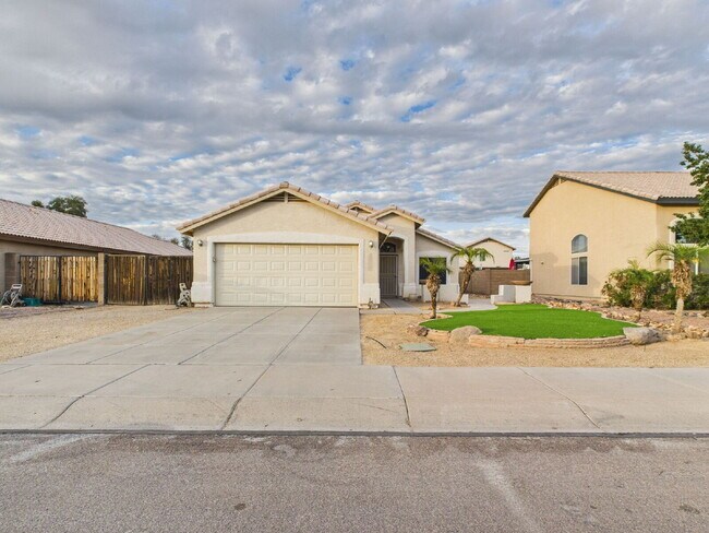 Photo - Charming Butler Place Home with a Swimming Pool