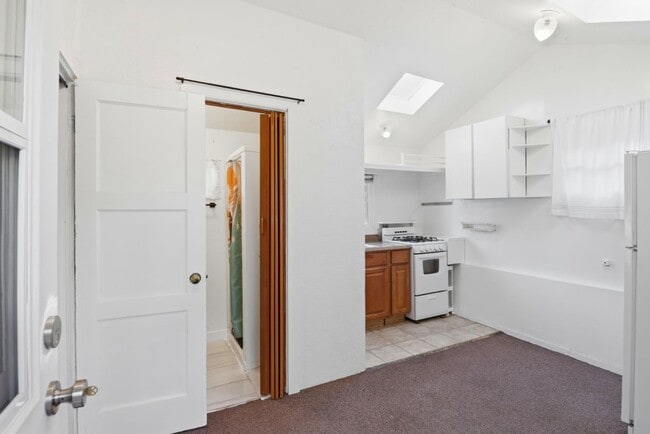 Photo - 500 Humboldt Rd