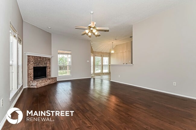 Photo - 1900 Glen Meadow Dr