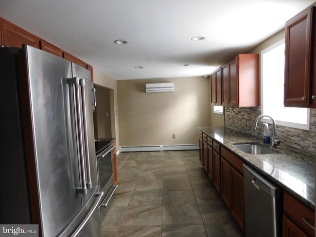 Photo - 747 Churchville Rd