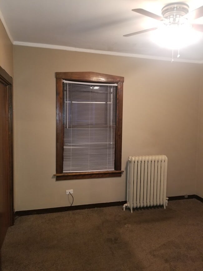 Dormitorio n.º 1 - 12954 Maple Ave Unidad 2