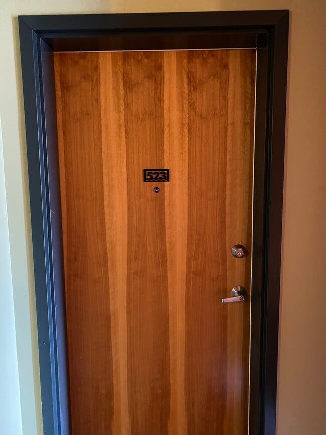 Photo - 620 Glen Iris Dr NE Unit 523