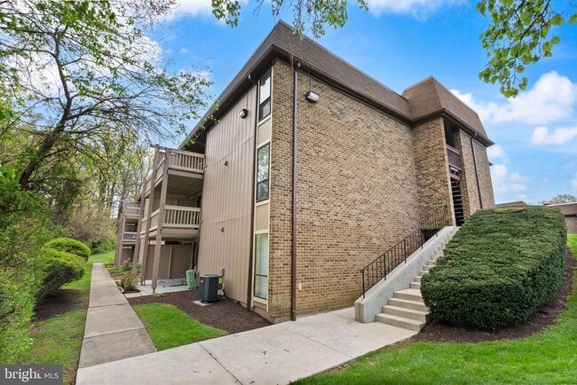 Photo - 8511 Barrington Ct Apartment Unit S