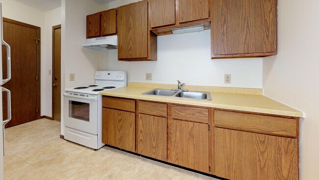Grand Terrace Apartments (009)