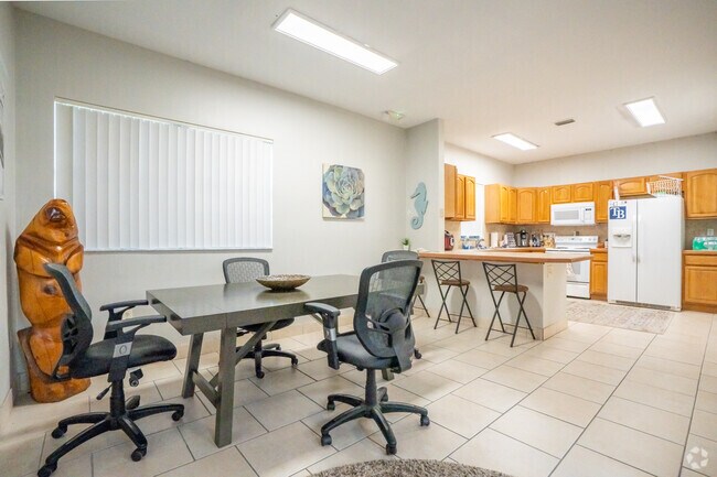 Leasing Office