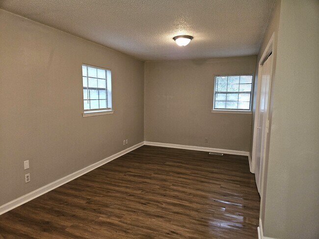 Photo - 131 Dolores Dr