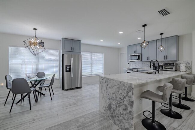 Photo - 23700 Lake Hills Dr