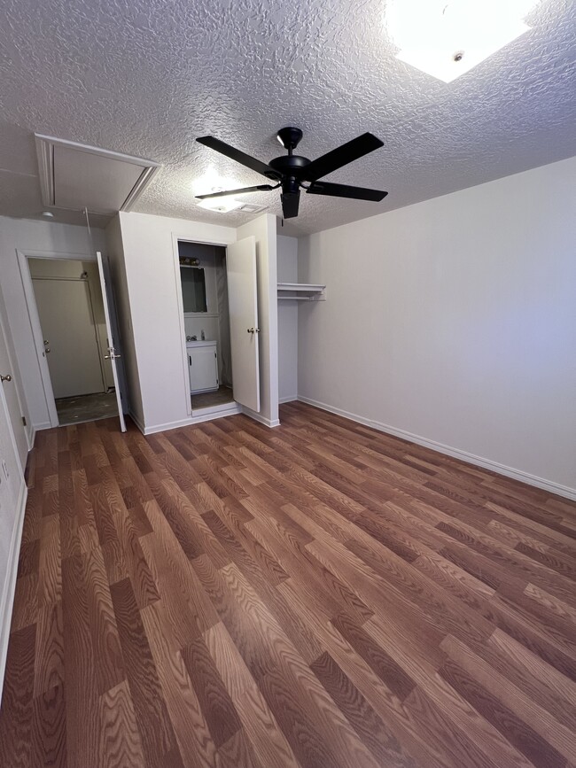 Photo - 820 Richmond Dr