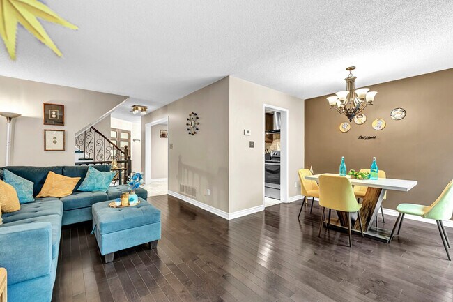 Photo - 3586 Indigo Crescent Unit SI ID1504466P