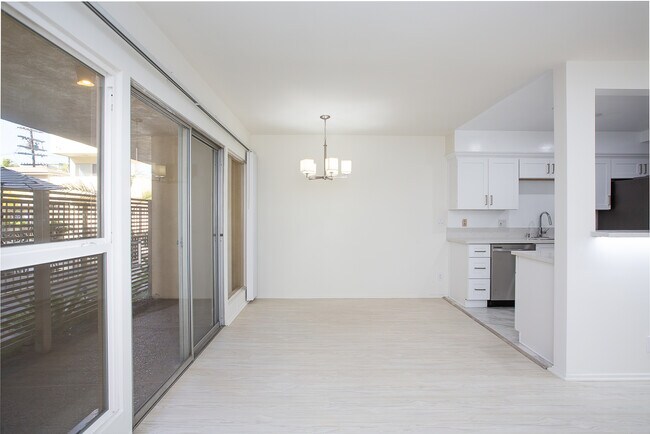 Unit 2 Dining Area - Beau Rivage Apartments