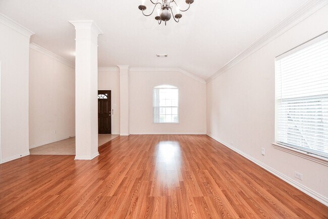 Photo - 18006 Willow Cliff Ln