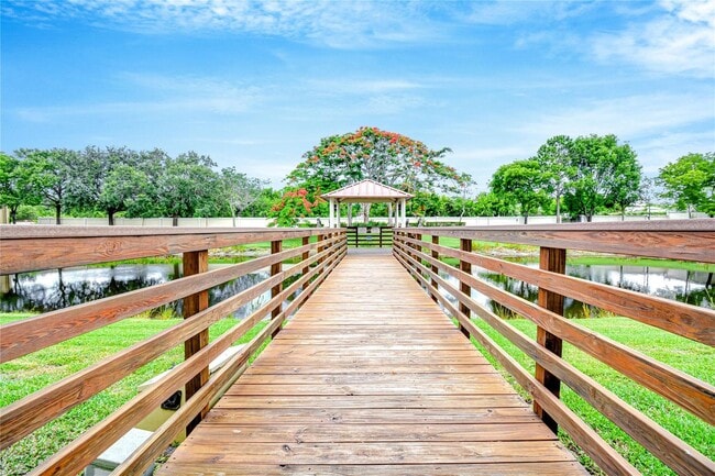 Photo - 1061 NW 18th Ave Casa