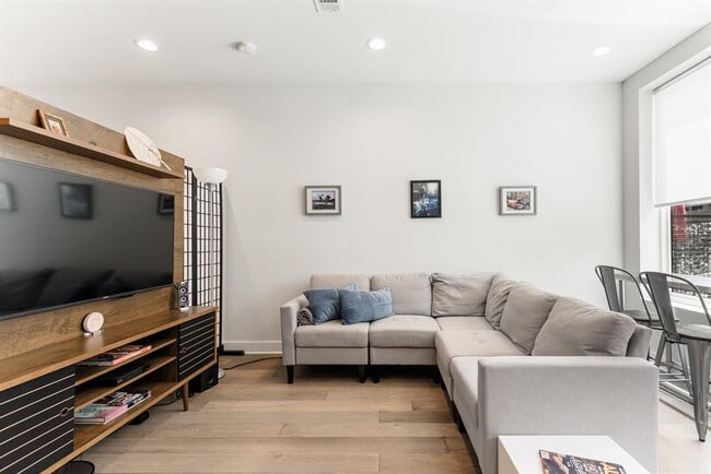 Photo - 1800 E 4th St Condo Unit 221