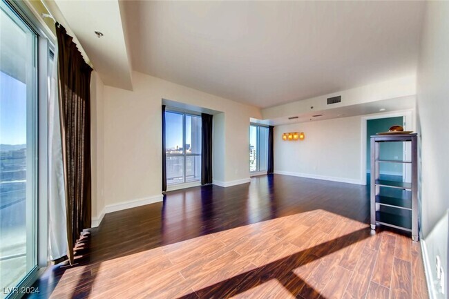 Building Photo - 2700 S Las Vegas Blvd Unit 1308 Rental