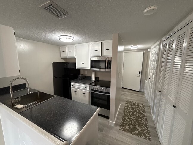 Photo - 85 Pine Valley Rd Unit 11