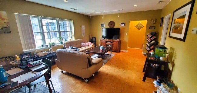 Photo - 15 Lake Shore Ct Unidad #1