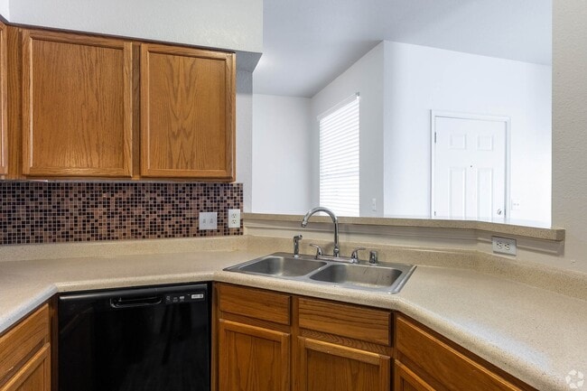 Cuestas-Apartment-Homes-(14)