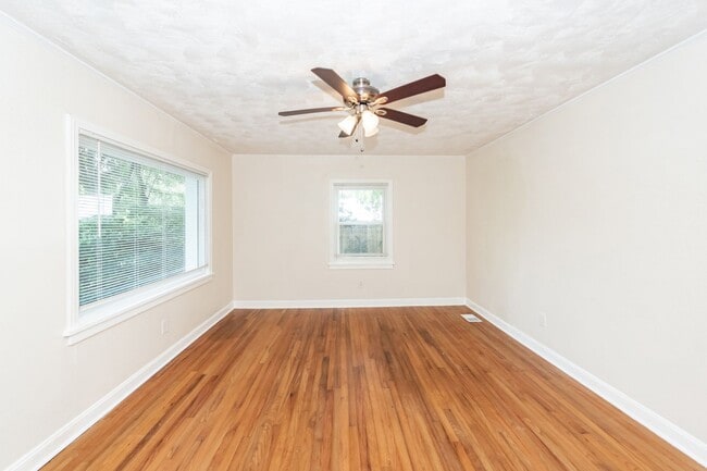 Photo - 2139 Pierpont Ave