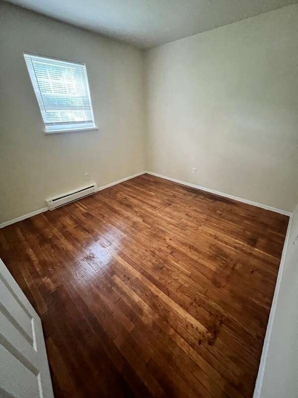 Photo - 2301 Barton Ave Unidad 1