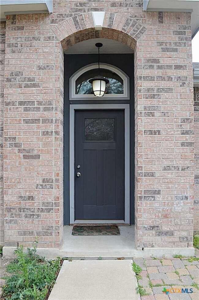 Photo - 423 Reservation Dr