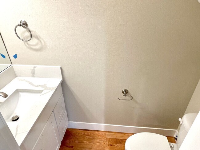 Photo - LASHJ02 Unidad #B