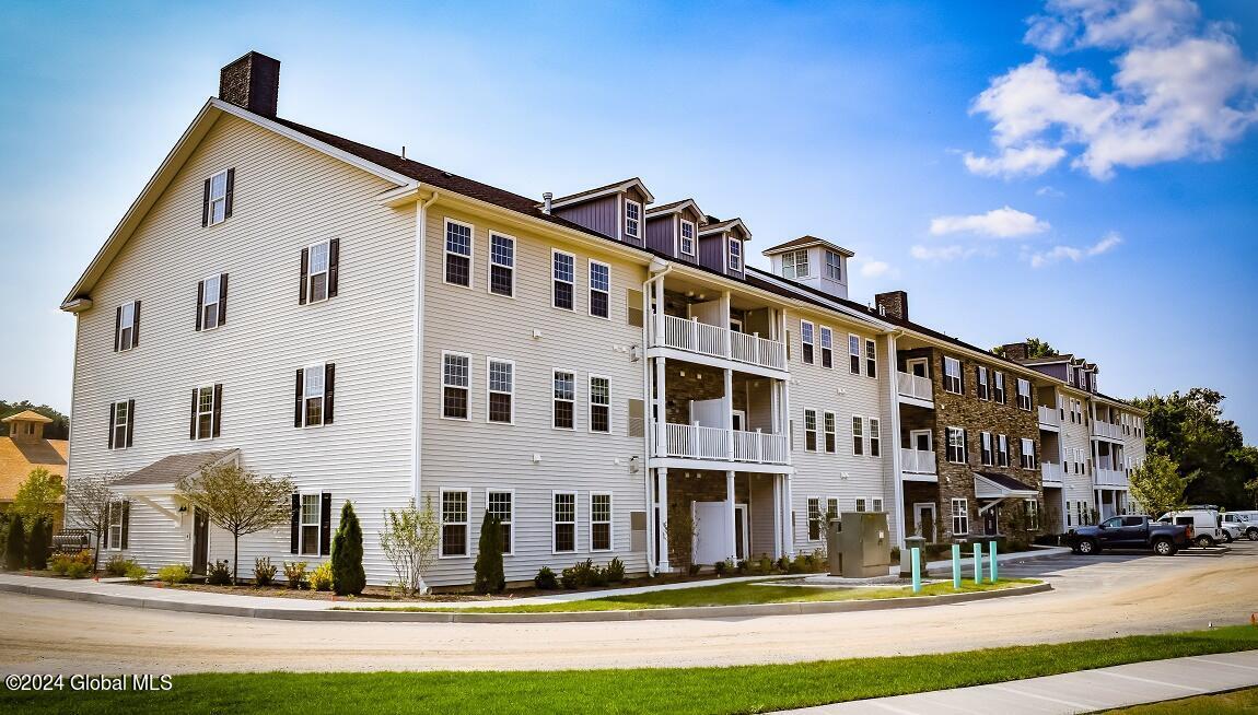 2 Broom Shop Ln Apartment Unit 101 Latham, NY