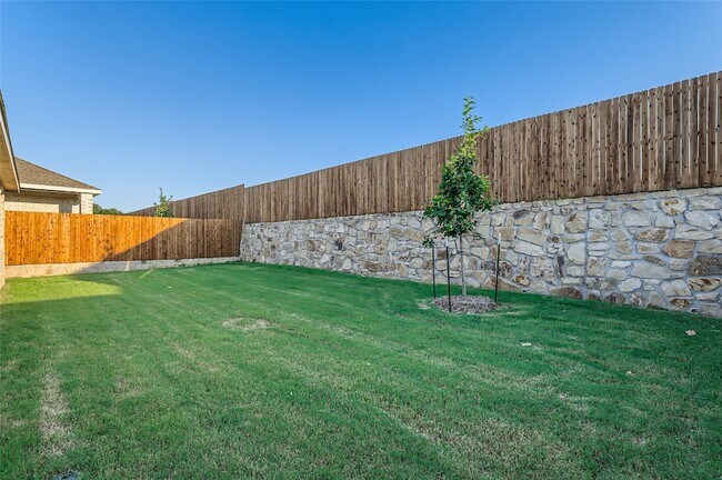 Photo - 1205 Gladespring Ln