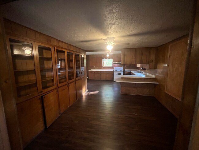 Photo - 103 East Blvd