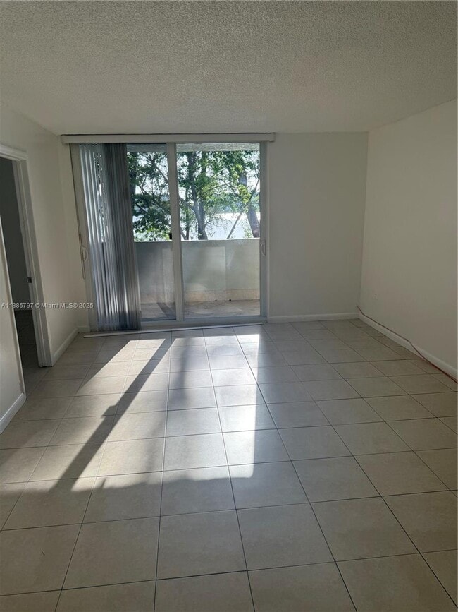 Building Photo - 10090 NW 80th Ct Unit 1232