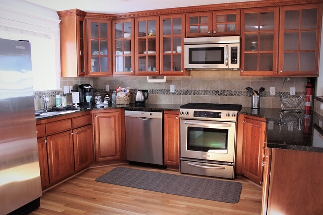 Photo - 2117 8th Ave N