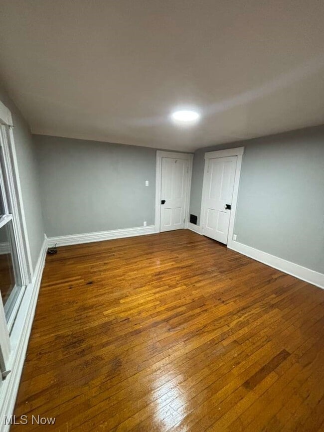 Photo - 371 N Mulberry St