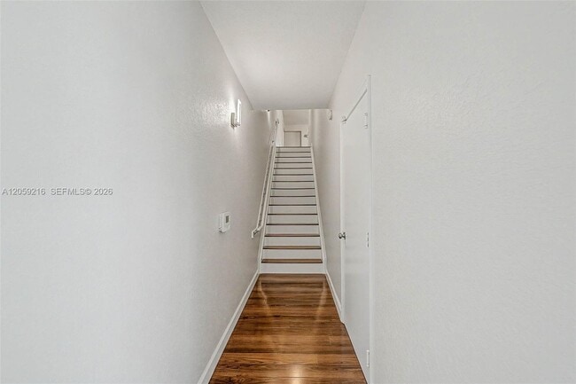 Photo - 1003 Belmont Ln