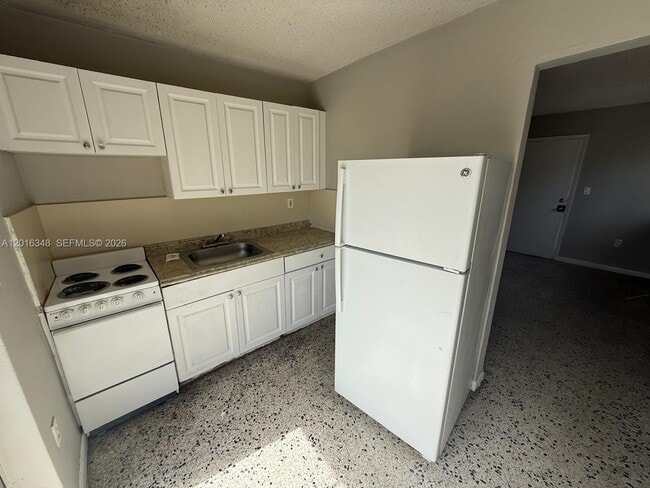 Photo - 3045 NW 21st Ct Unit 6