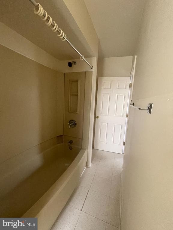 Photo - 452 W 1st St Unit 5