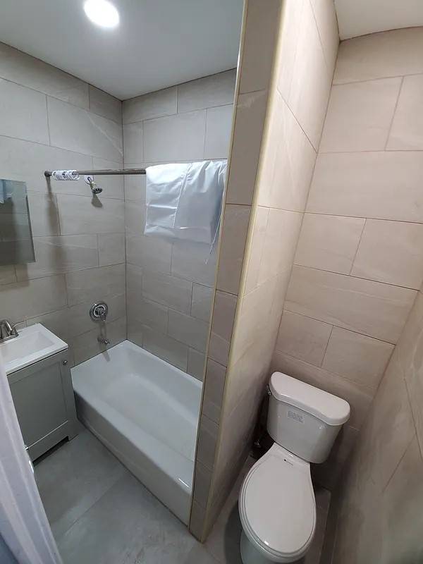 5321 Skillman Ave House House Rental in Queens, NY