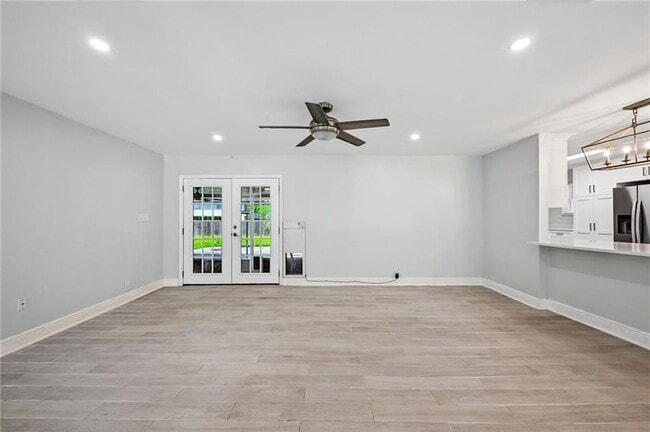 Photo - 208 Country Club Blvd