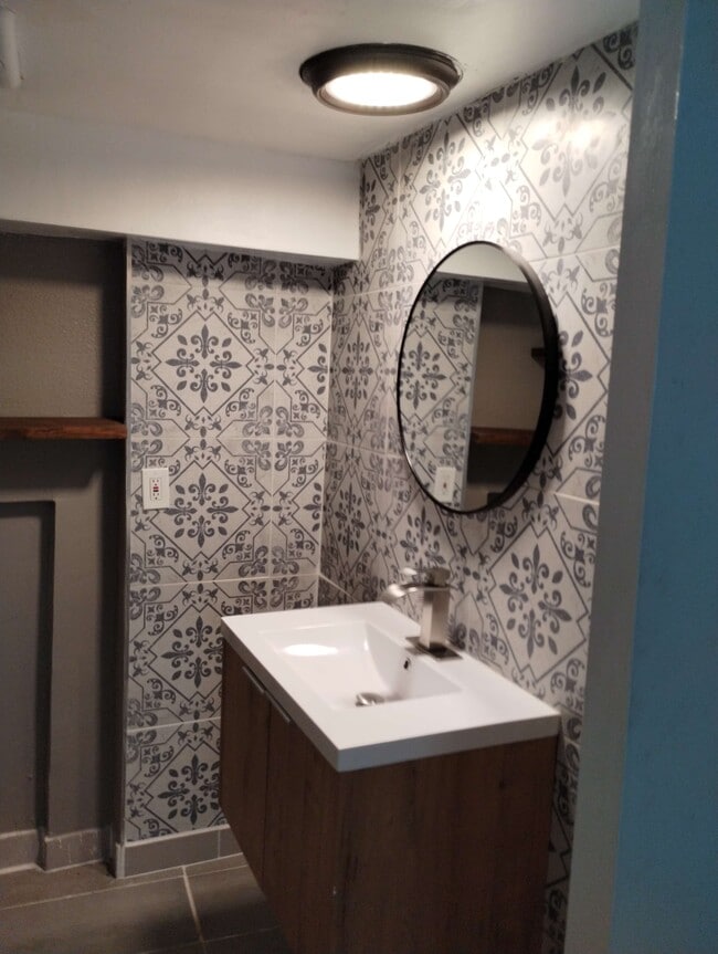 Photo - 838 Wagner St