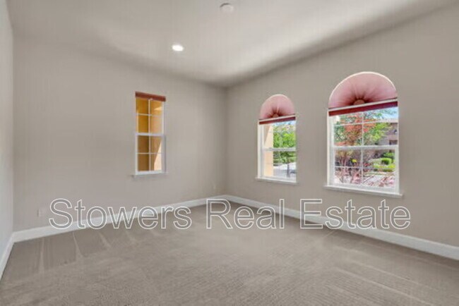 Photo - 521 N Miraloma Ct