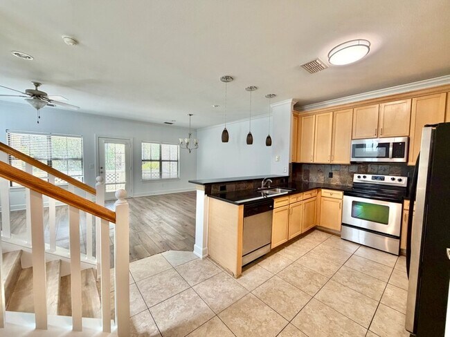 Photo - 94 Haven Cir