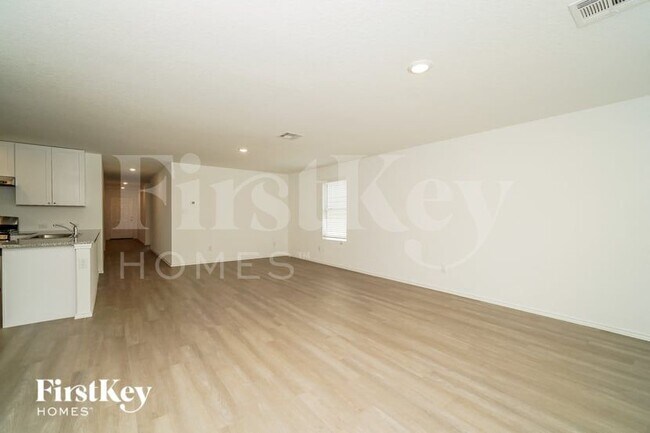 Photo - 5409 Basil Chase