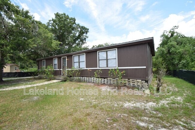Photo - 2416 Kyle St