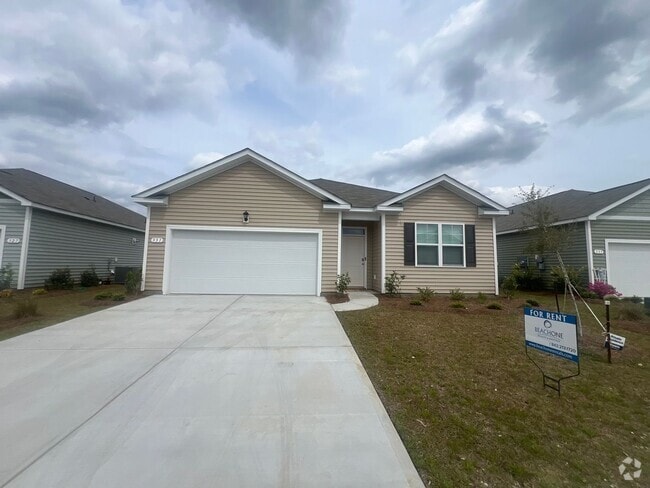 Building Photo - *COMING SOON* Longs - 4 Bedroom / 2 Bathro... Rental