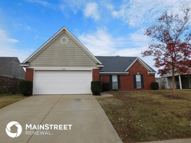 Building Photo - 1688 Sarah Ann Dr W