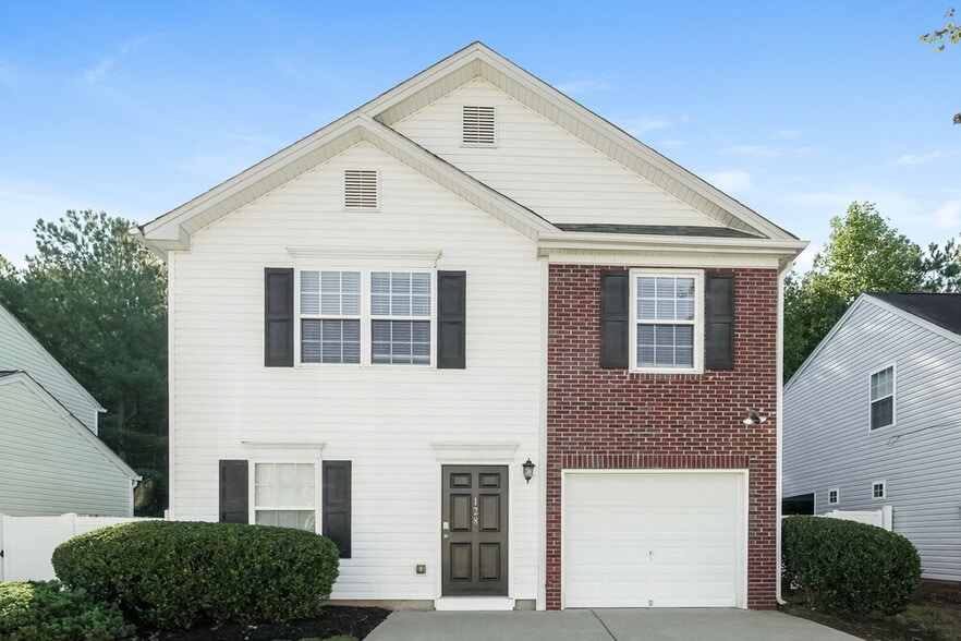 128 Oak Grove Pl