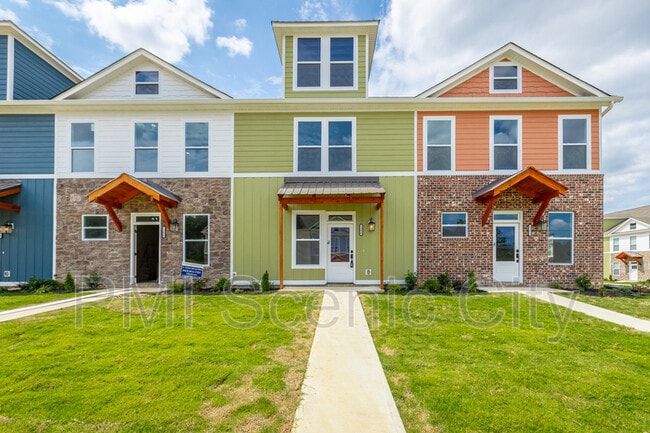 Photo - 1904 Cypress Ln