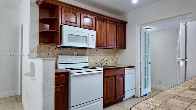 Photo - 1021 N Victoria Park Rd Unit 1