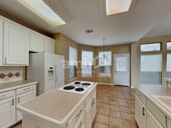 Photo - 901 Muirfield Rd
