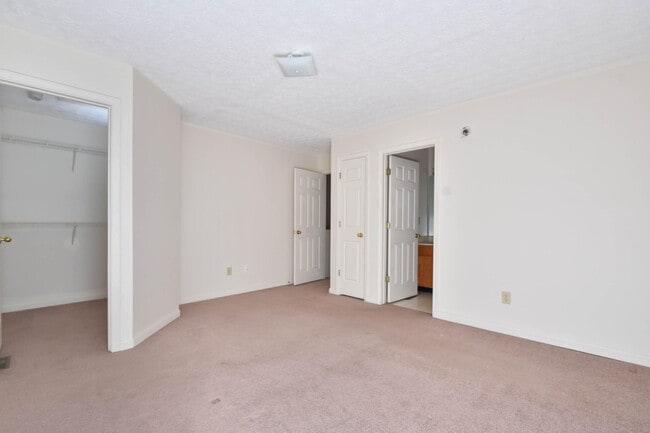 Photo - 537 Deaton Pl