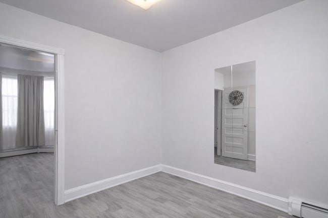 Photo - 1452 N Allison St